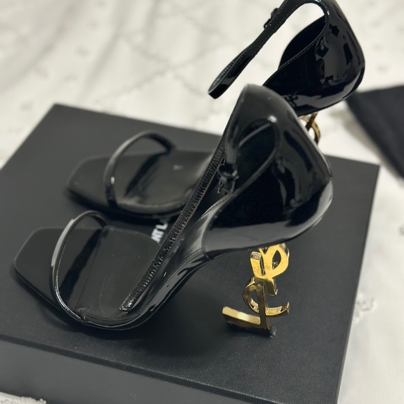 Ysl heels - Picture 1 of 7